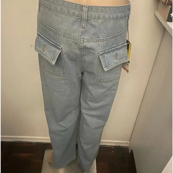 Old Navy Light Blue Straight Leg Jeans - Picture 3 of 5